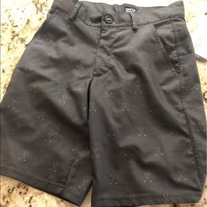 Garb golf shorts